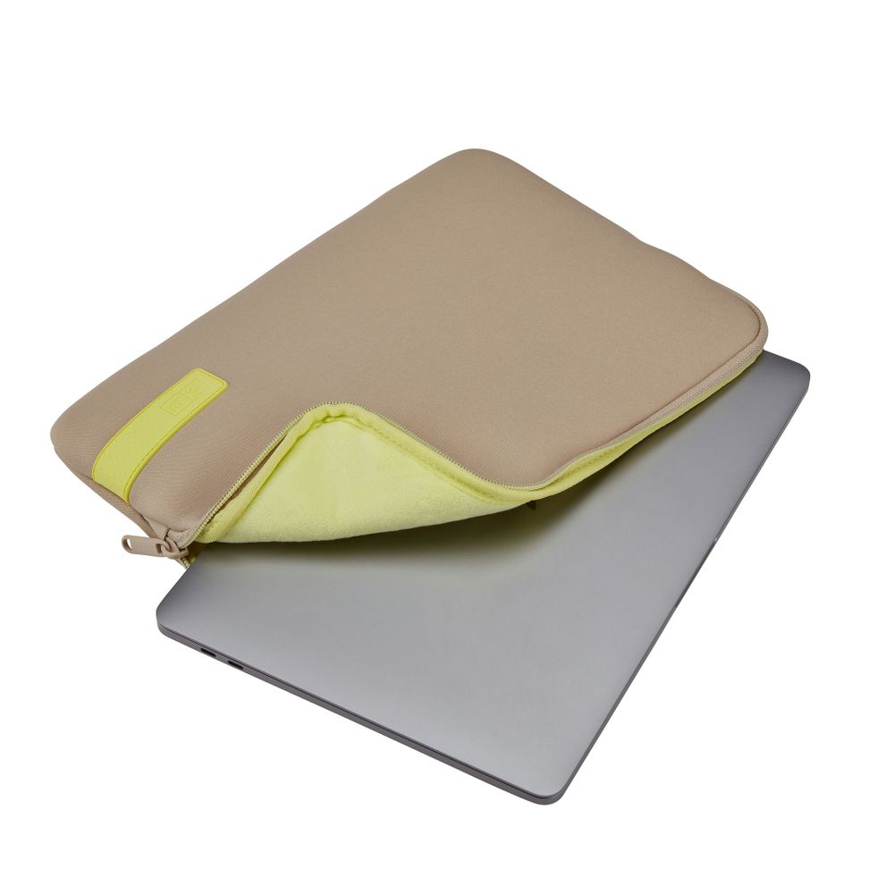 Case Logic Reflect 13" MacBook Pro® sleeve