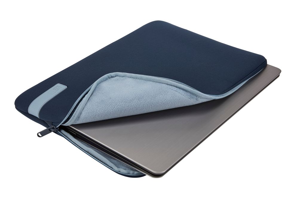 Case Logic Reflect 15.6" laptop sleeve