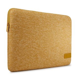 3204458_15-6in_Laptop_Court_Hero