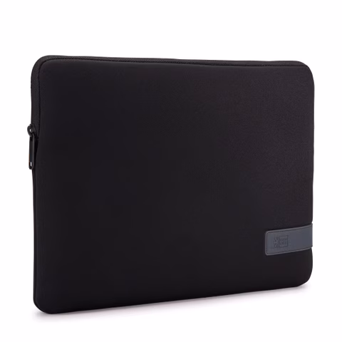 3204905_14in_MacBook_Black_01