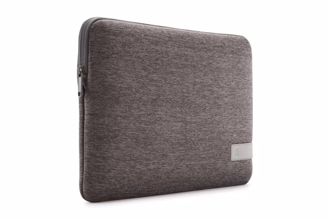 3204120_13in_MacBook_Pro_Graphite_Hero