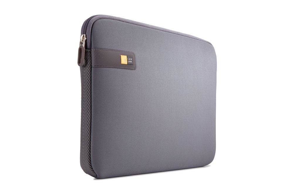 Case logic macbook air 13 2025