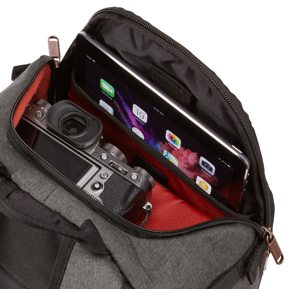 Case Logic Era small camera backpack