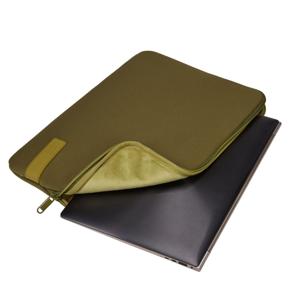 Case Logic Reflect 14" laptop sleeve