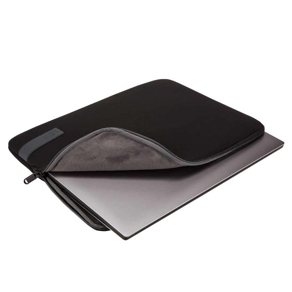 Case Logic Reflect 15.6" laptop sleeve